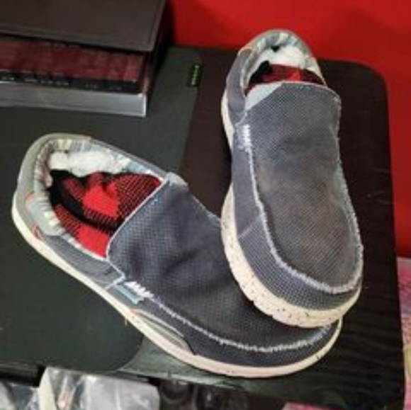 HEY DUDES SIZE 12 - Picture 1 of 2